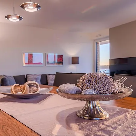 Quartier Lounge - Mit Wasserblick & Wellness In Der Hafenresidenz